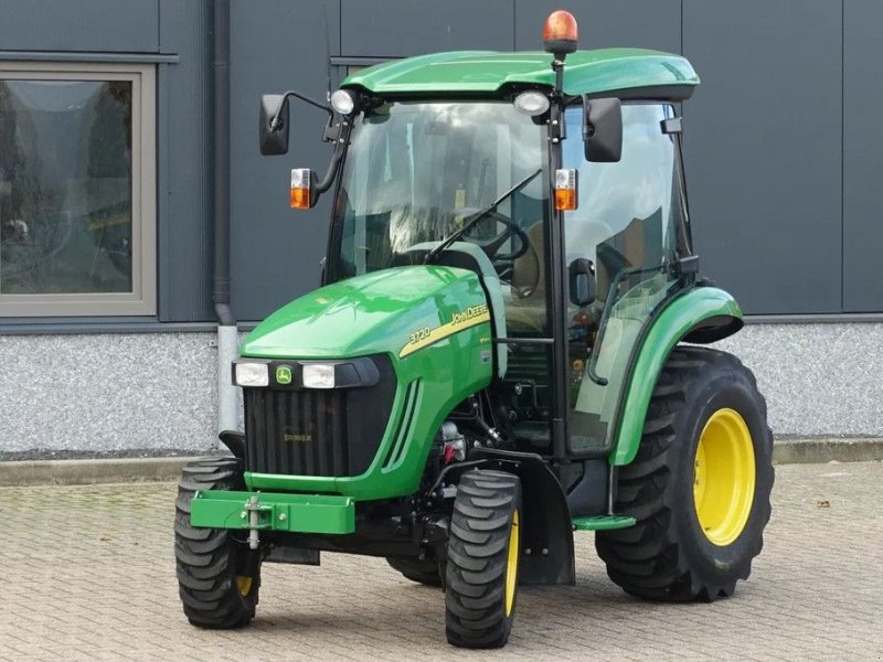 Traktor типа John Deere 3720 4wd HST / 00546 Draaiuren / Zeer lage urenstand, Gebrauchtmaschine в Swifterband (Фотография 1)