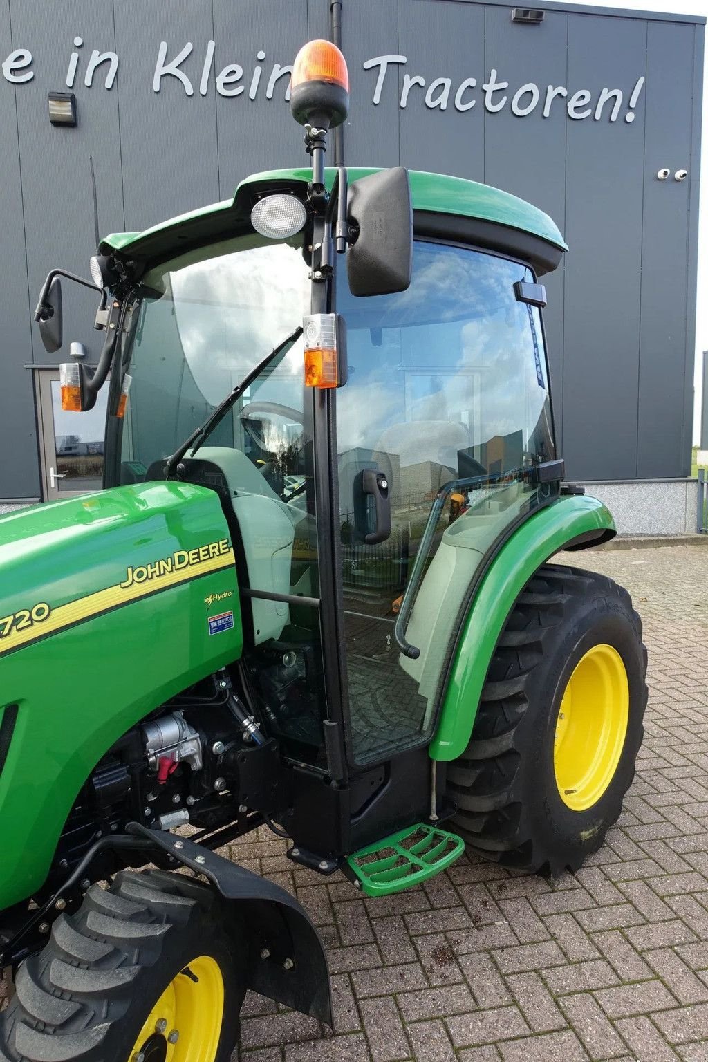 Traktor du type John Deere 3720 4wd HST / 00546 Draaiuren / Zeer lage urenstand, Gebrauchtmaschine en Swifterband (Photo 11)