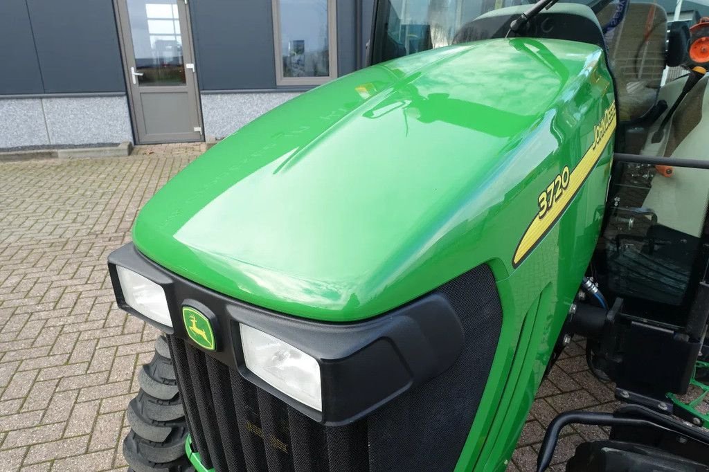 Traktor du type John Deere 3720 4wd HST / 00546 Draaiuren / Zeer lage urenstand, Gebrauchtmaschine en Swifterband (Photo 5)