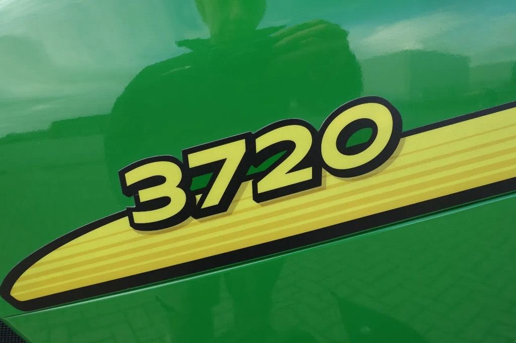 Traktor du type John Deere 3720 4wd HST / 00546 Draaiuren / Zeer lage urenstand, Gebrauchtmaschine en Swifterband (Photo 8)