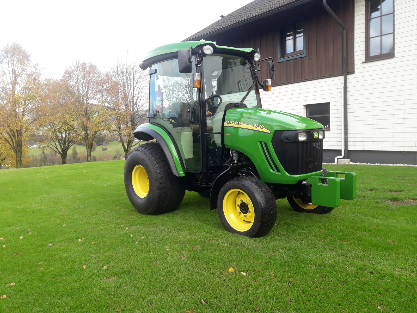 Traktor a típus John Deere 3720 eHydro, Gebrauchtmaschine ekkor: Mondsee (Kép 3)