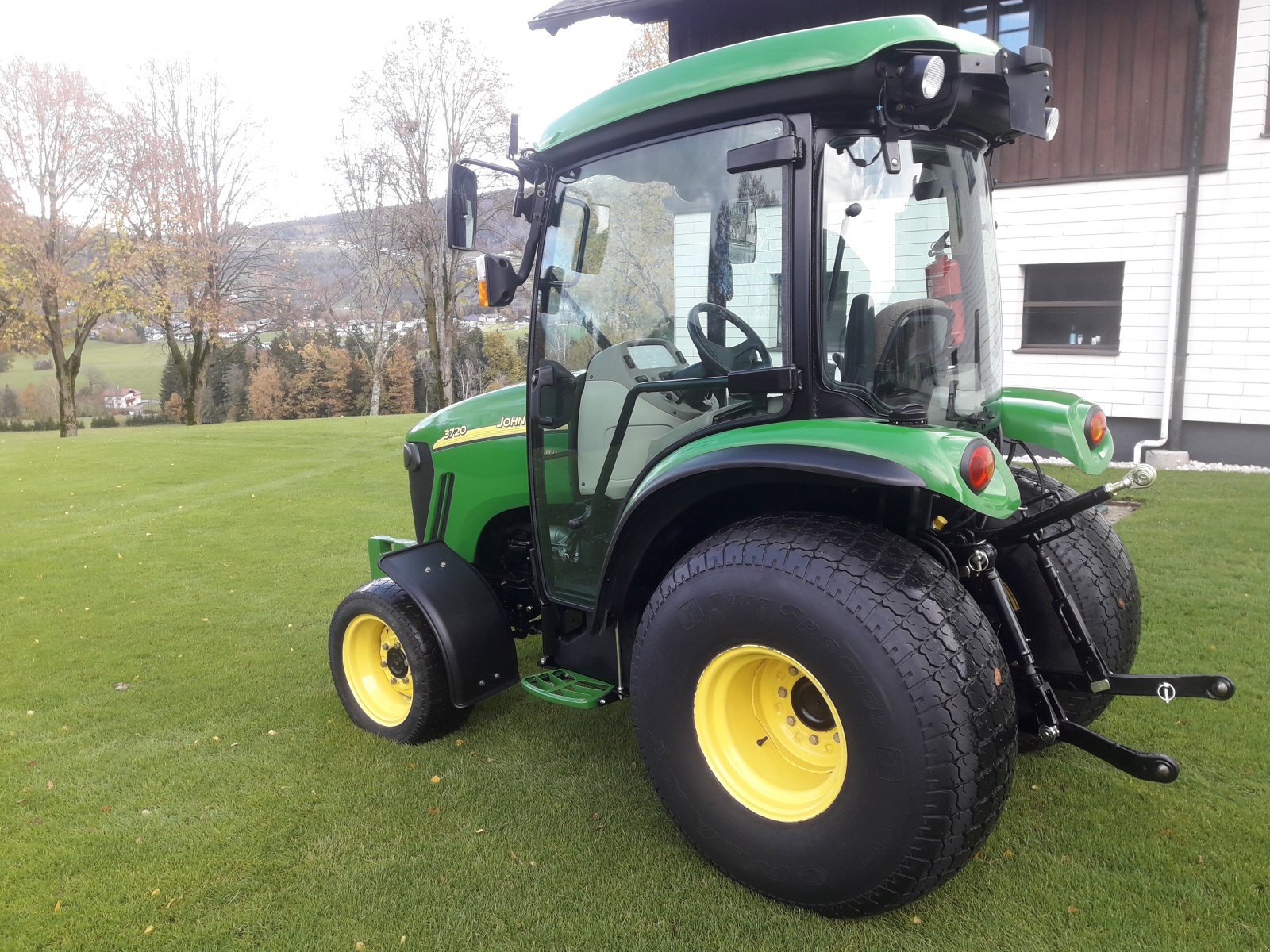 Traktor a típus John Deere 3720 eHydro, Gebrauchtmaschine ekkor: Mondsee (Kép 4)