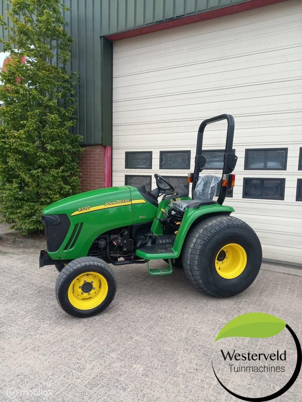 Traktor typu John Deere 3720, Gebrauchtmaschine w Aalten (Zdjęcie 2)