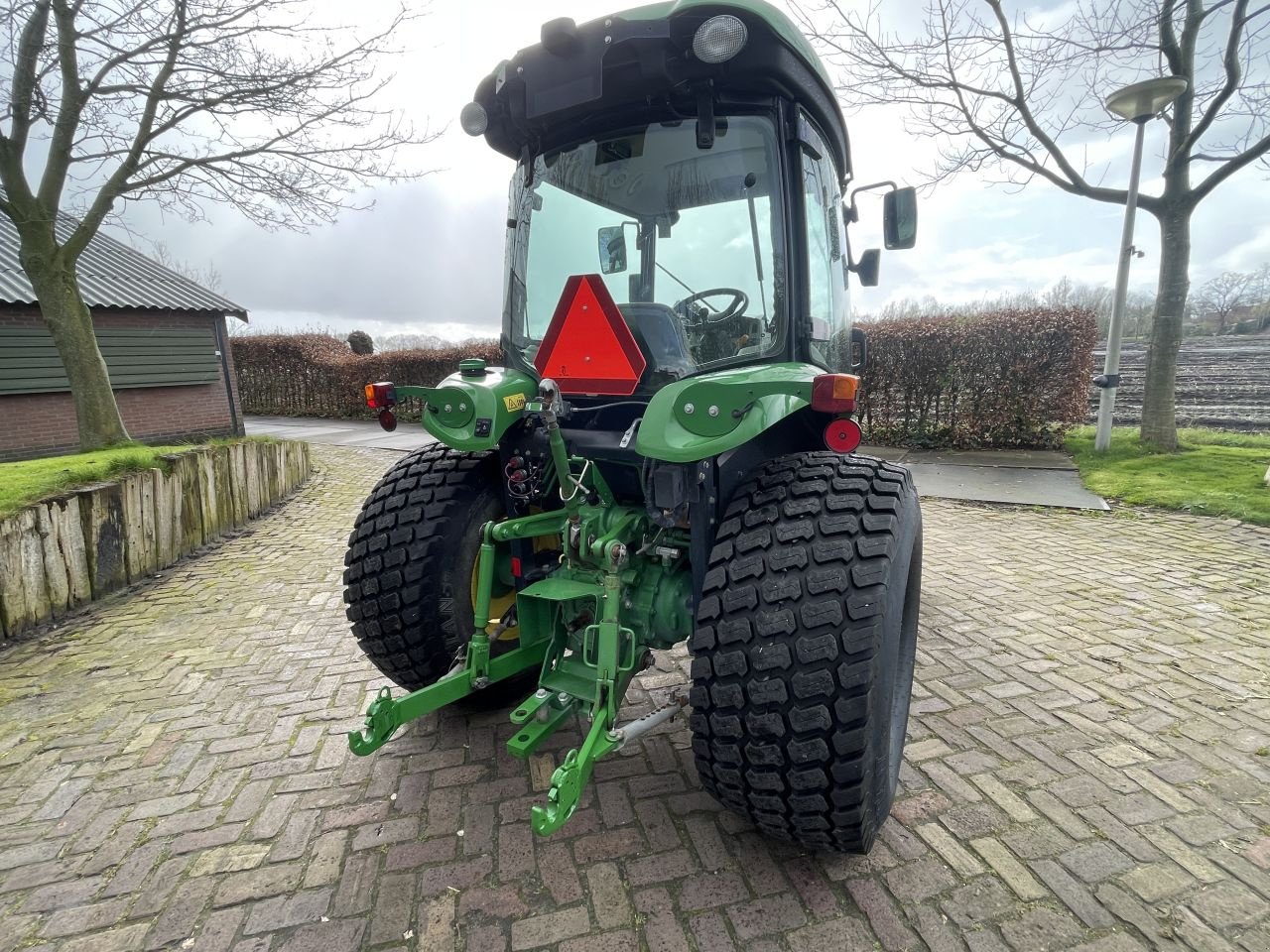 Traktor typu John Deere 4049R, Gebrauchtmaschine v Nieuw Roden (Obrázok 8)