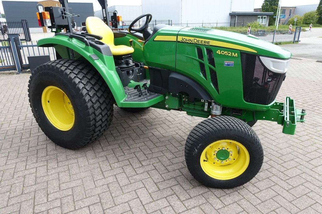 Traktor του τύπου John Deere 4052M 4wd HST / 0063 Draaiuren / Gazonbanden, Gebrauchtmaschine σε Swifterband (Φωτογραφία 2)