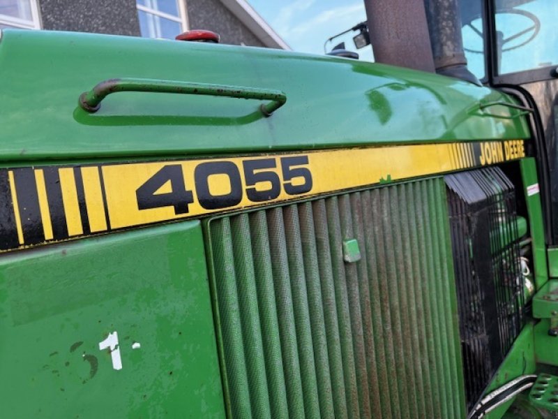 Traktor типа John Deere 4055 FRONTLIFT, NÆSTEN NYE DÆK, Gebrauchtmaschine в Dronninglund (Фотография 3)