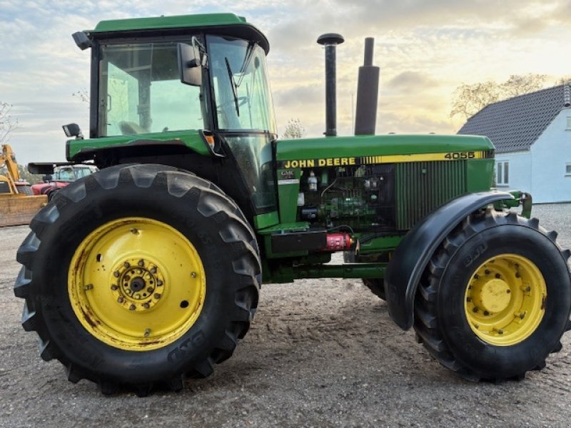 Traktor типа John Deere 4055 FRONTLIFT, NÆSTEN NYE DÆK, Gebrauchtmaschine в Dronninglund (Фотография 6)