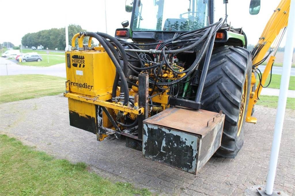 Traktor of the type John Deere 4055, Gebrauchtmaschine in Bant (Picture 8)