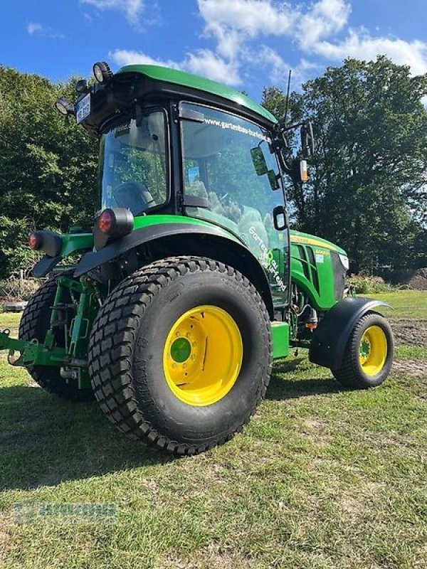 Traktor typu John Deere 4066R, Gebrauchtmaschine w Sassenholz (Zdjęcie 3)