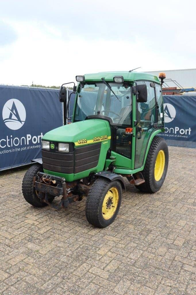 Traktor des Typs John Deere 4400, Gebrauchtmaschine in Antwerpen (Bild 10)