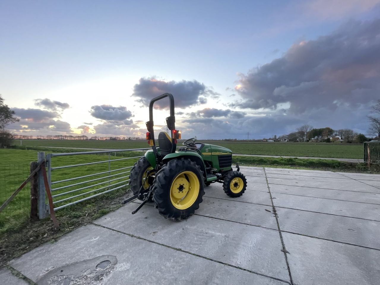 Traktor of the type John Deere 4410, Gebrauchtmaschine in Klaaswaal (Picture 10)