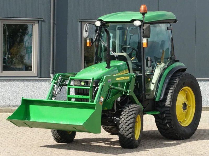 Traktor van het type John Deere 4720 4wd HST / 06091 Draaiuren / Voorlader, Gebrauchtmaschine in Swifterband