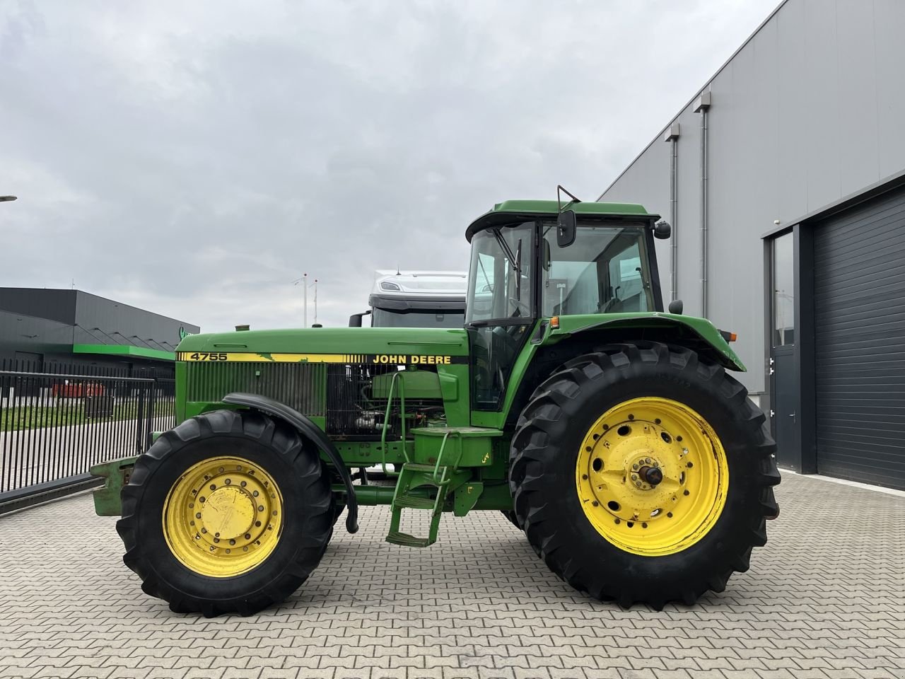 Traktor типа John Deere 4755, Gebrauchtmaschine в Beek en Donk (Фотография 7)