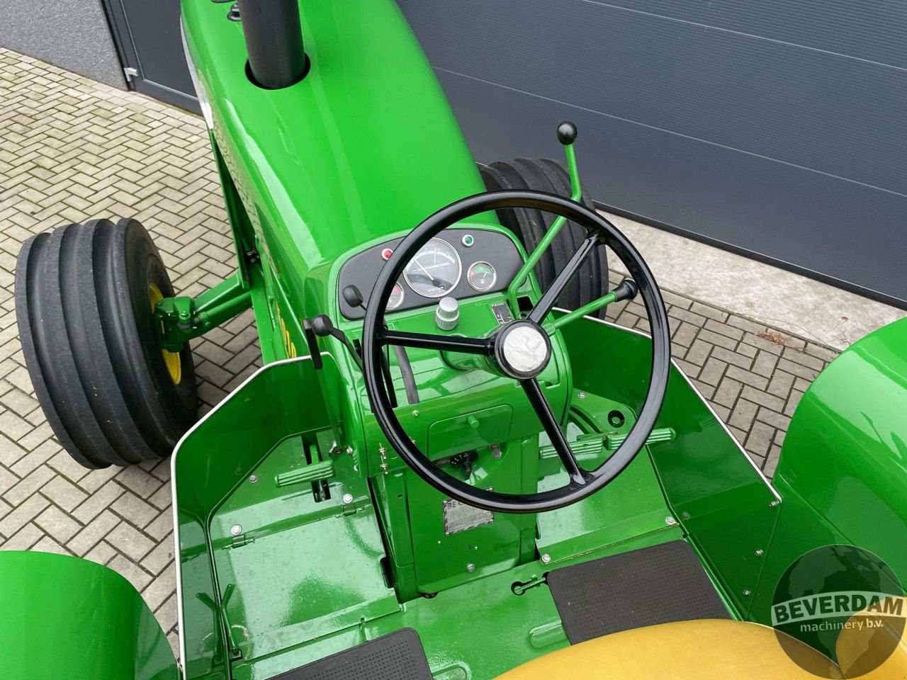 Traktor des Typs John Deere 5010, Gebrauchtmaschine in Vriezenveen (Bild 8)