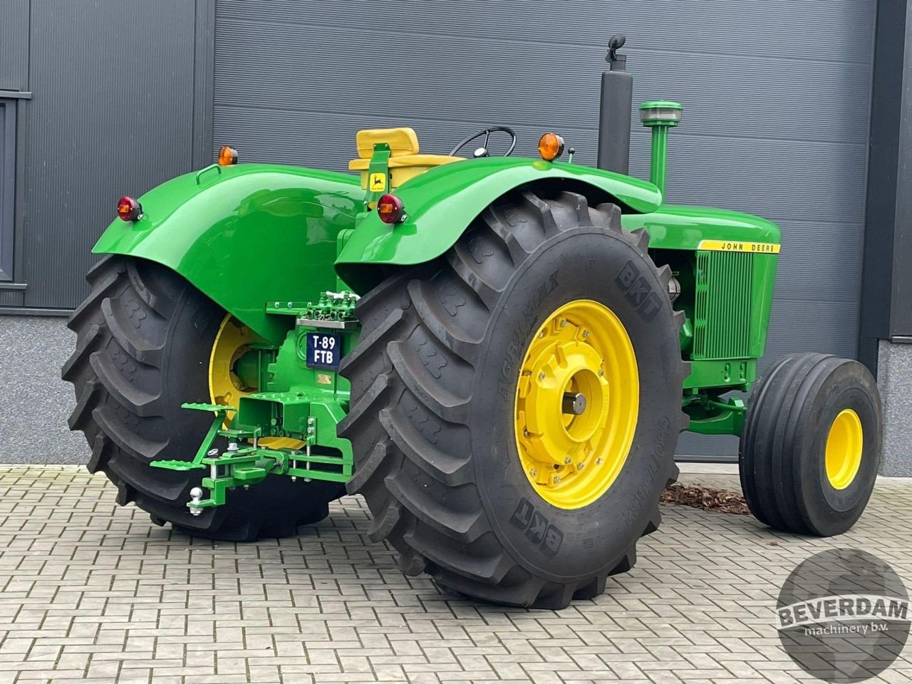 Traktor des Typs John Deere 5010, Gebrauchtmaschine in Vriezenveen (Bild 4)