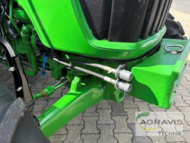 Traktor типа John Deere 5050 E, Gebrauchtmaschine в Meppen (Фотография 13)