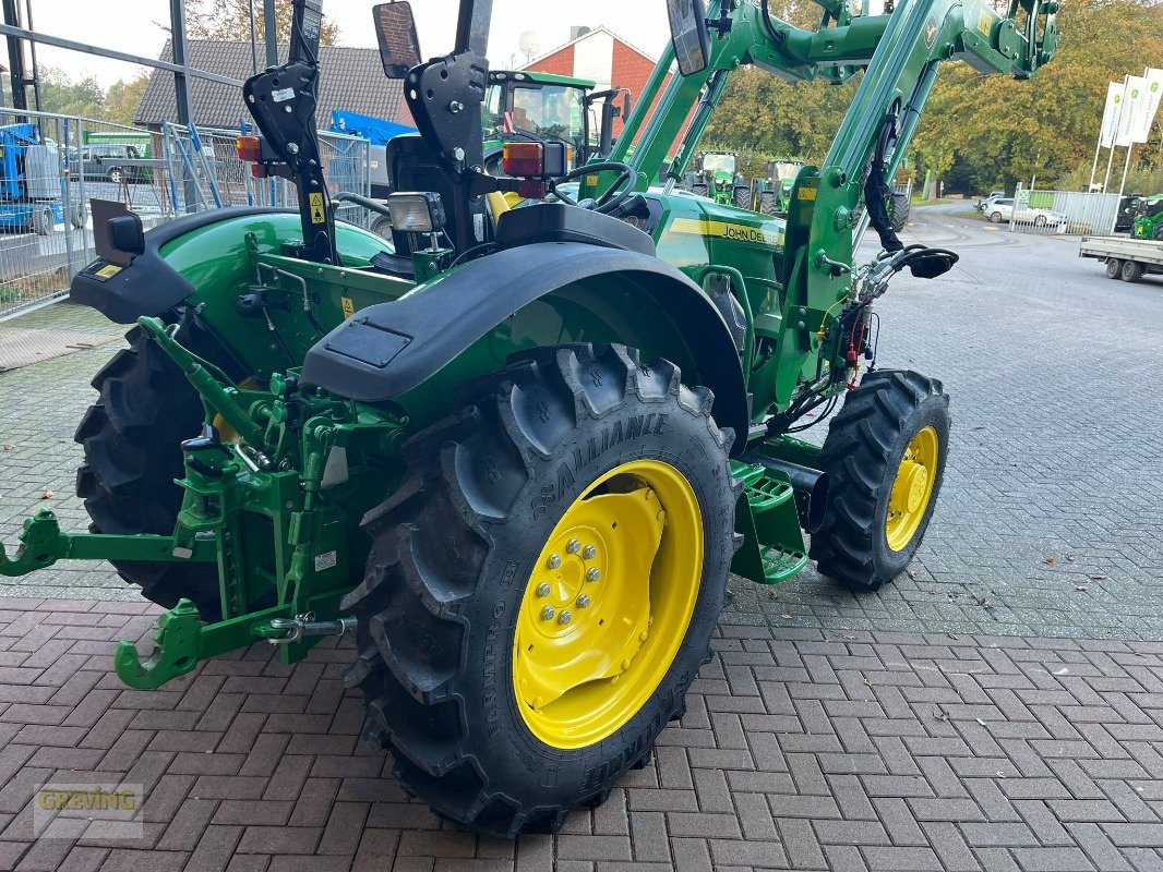 Traktor van het type John Deere 5050E inkl. H240 Frontlader, Gebrauchtmaschine in Ahaus (Foto 5)