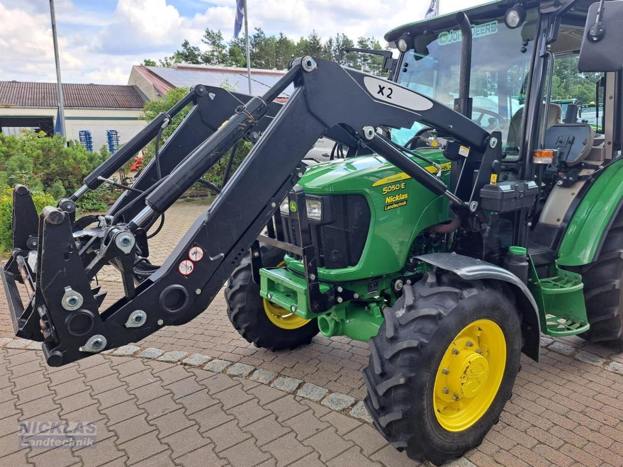 Traktor del tipo John Deere 5050E mit Frontlader, Gebrauchtmaschine en Schirradorf (Imagen 5)