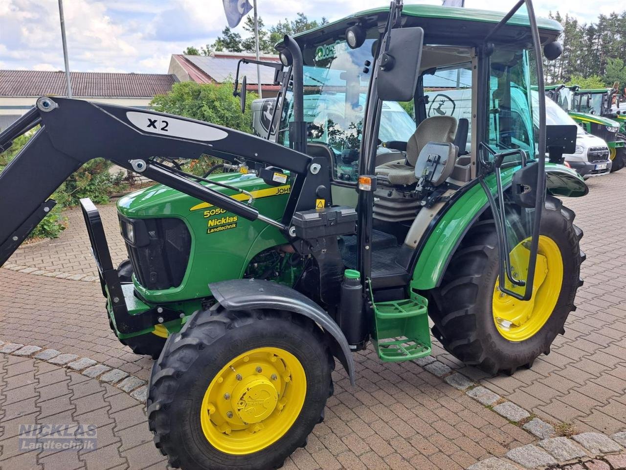 Traktor del tipo John Deere 5050E mit Frontlader, Gebrauchtmaschine en Schirradorf (Imagen 11)