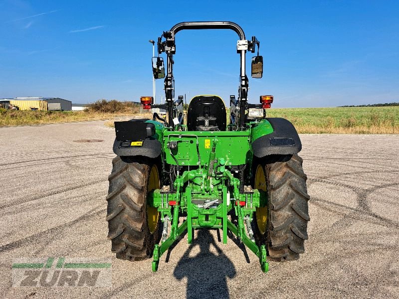 Traktor Türe ait John Deere 5050E, Neumaschine içinde Windsbach (resim 3)