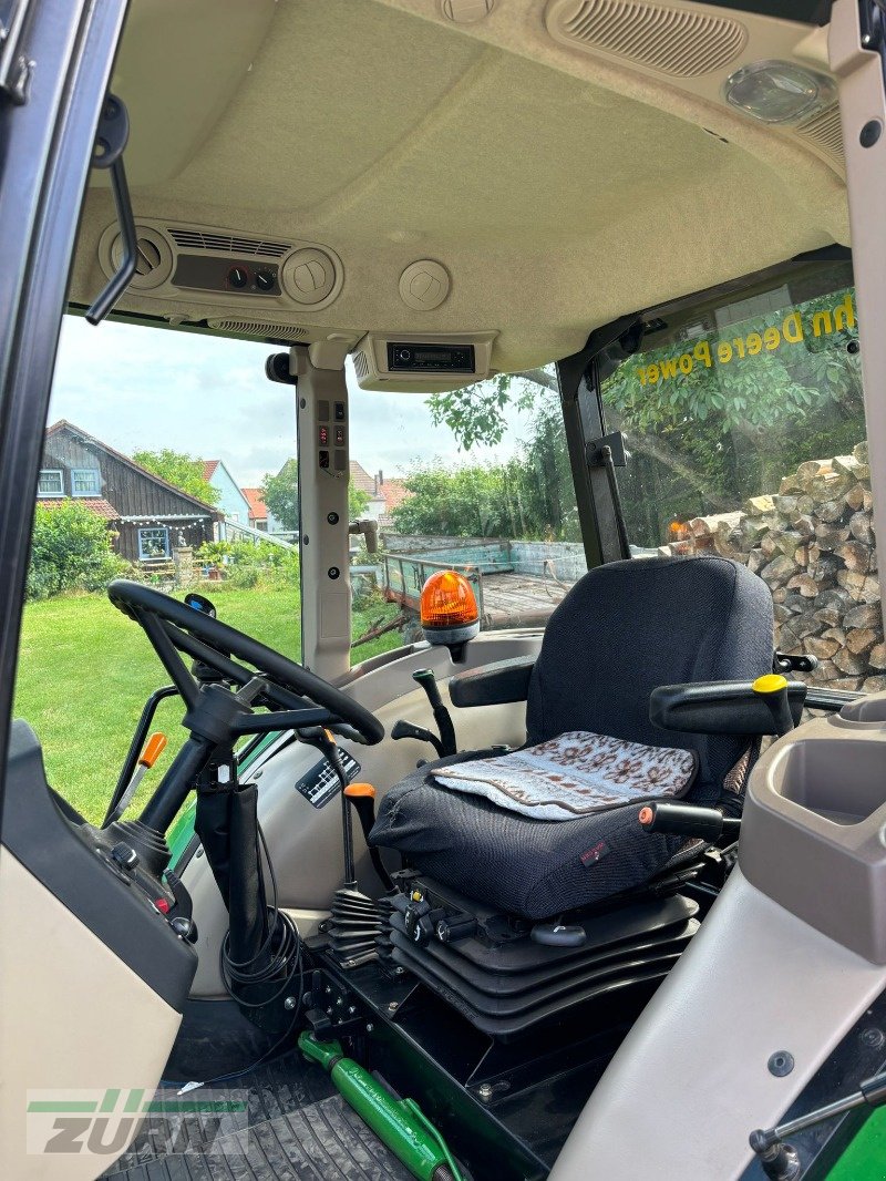 Traktor of the type John Deere 5055E, Gebrauchtmaschine in Altenschönbach (Picture 5)