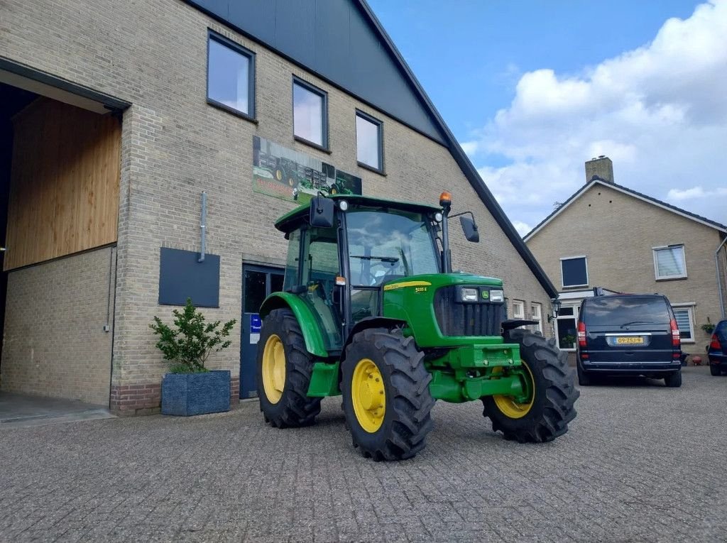 Traktor del tipo John Deere 5055E, Gebrauchtmaschine en Vriezenveen (Imagen 1)