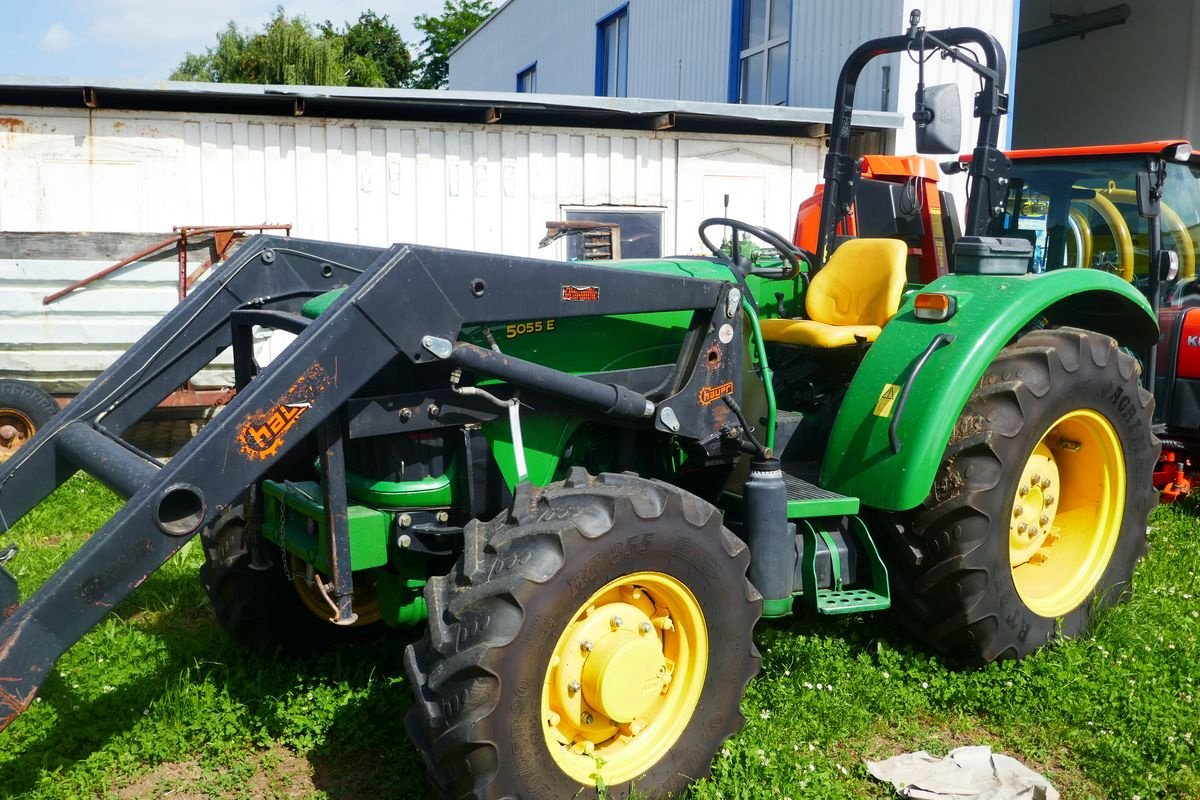 Traktor του τύπου John Deere 5055E, Gebrauchtmaschine σε Villach (Φωτογραφία 1)