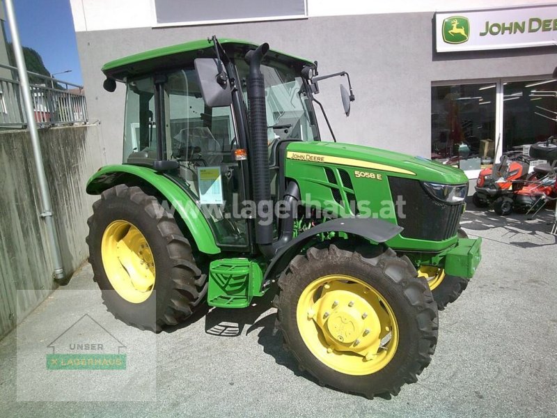 Traktor typu John Deere 5058 E, Vorführmaschine w Schlitters (Zdjęcie 1)