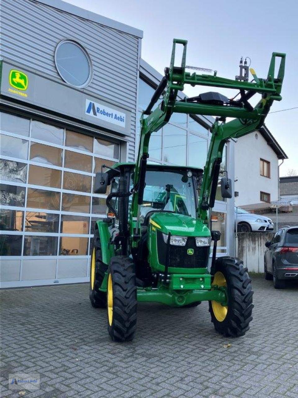 Traktor от тип John Deere 5058E m FL, Neumaschine в Hillesheim (Снимка 7)