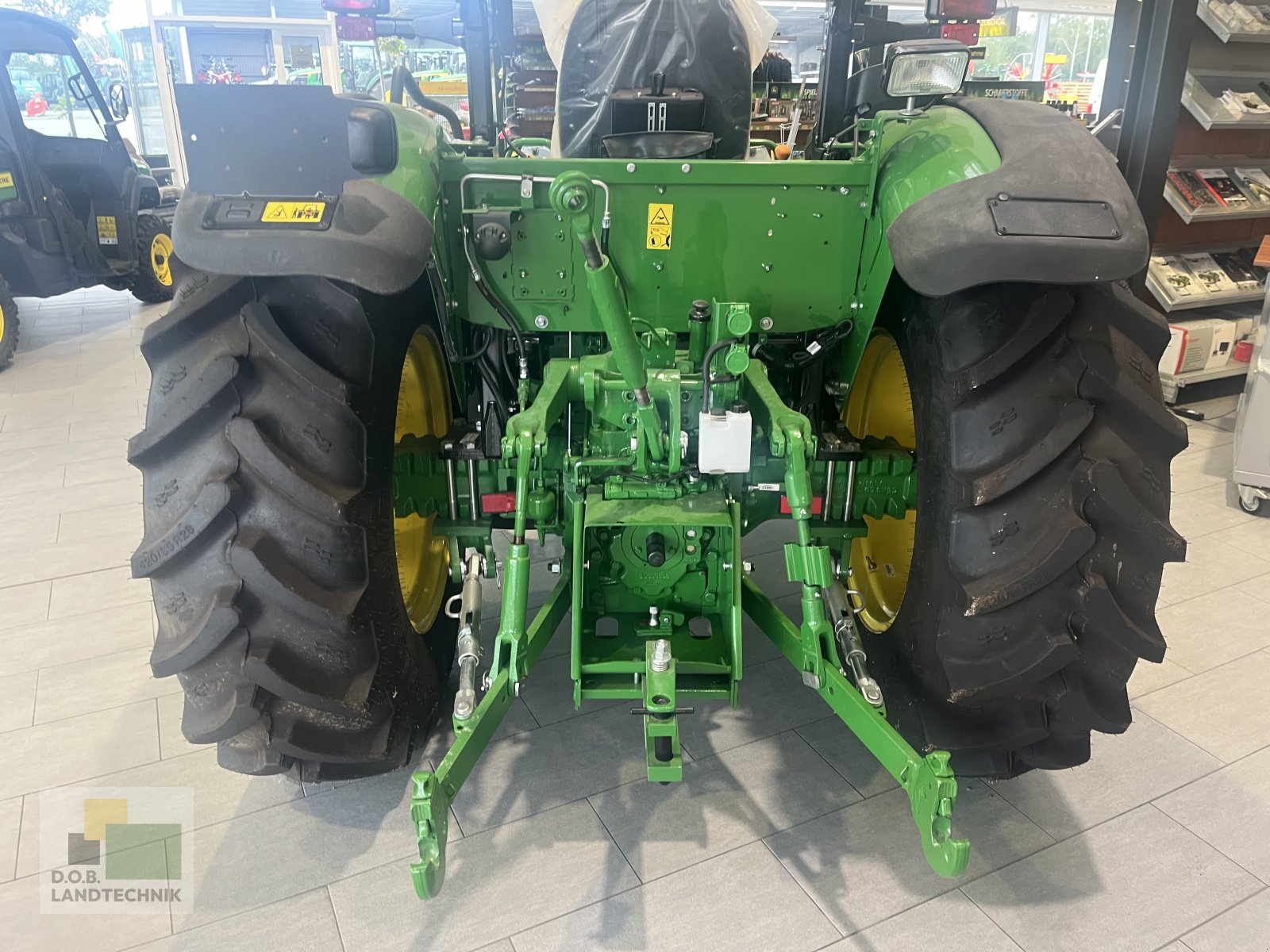 Traktor tipa John Deere 5058E Open Station, Neumaschine u Langweid am Lech (Slika 3)