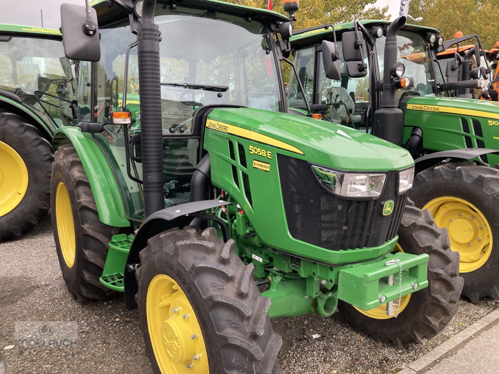 Traktor типа John Deere 5058E, Neumaschine в Ravensburg (Фотография 2)