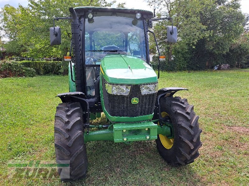 Traktor Türe ait John Deere 5058E, Neumaschine içinde Emskirchen (resim 2)