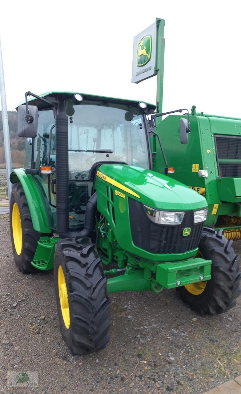 Traktor of the type John Deere 5058E, Neumaschine in Wasungen (Picture 2)