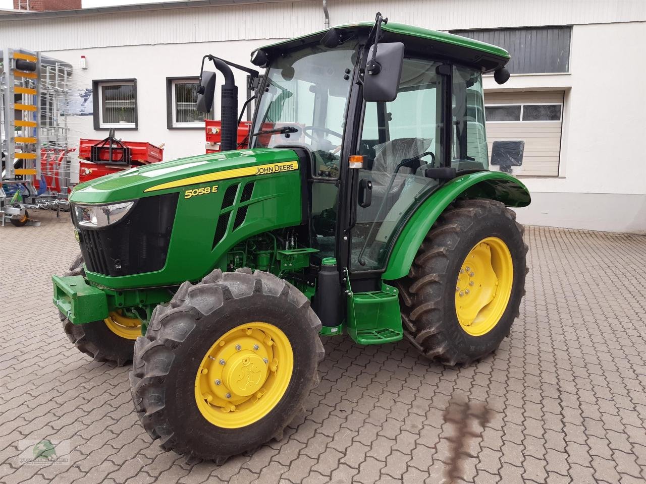 Traktor typu John Deere 5058E, Neumaschine v Plauen (Obrázok 1)