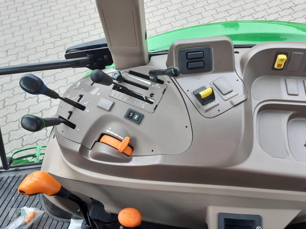 Traktor a típus John Deere 5058E, Neumaschine ekkor: Plauen (Kép 7)