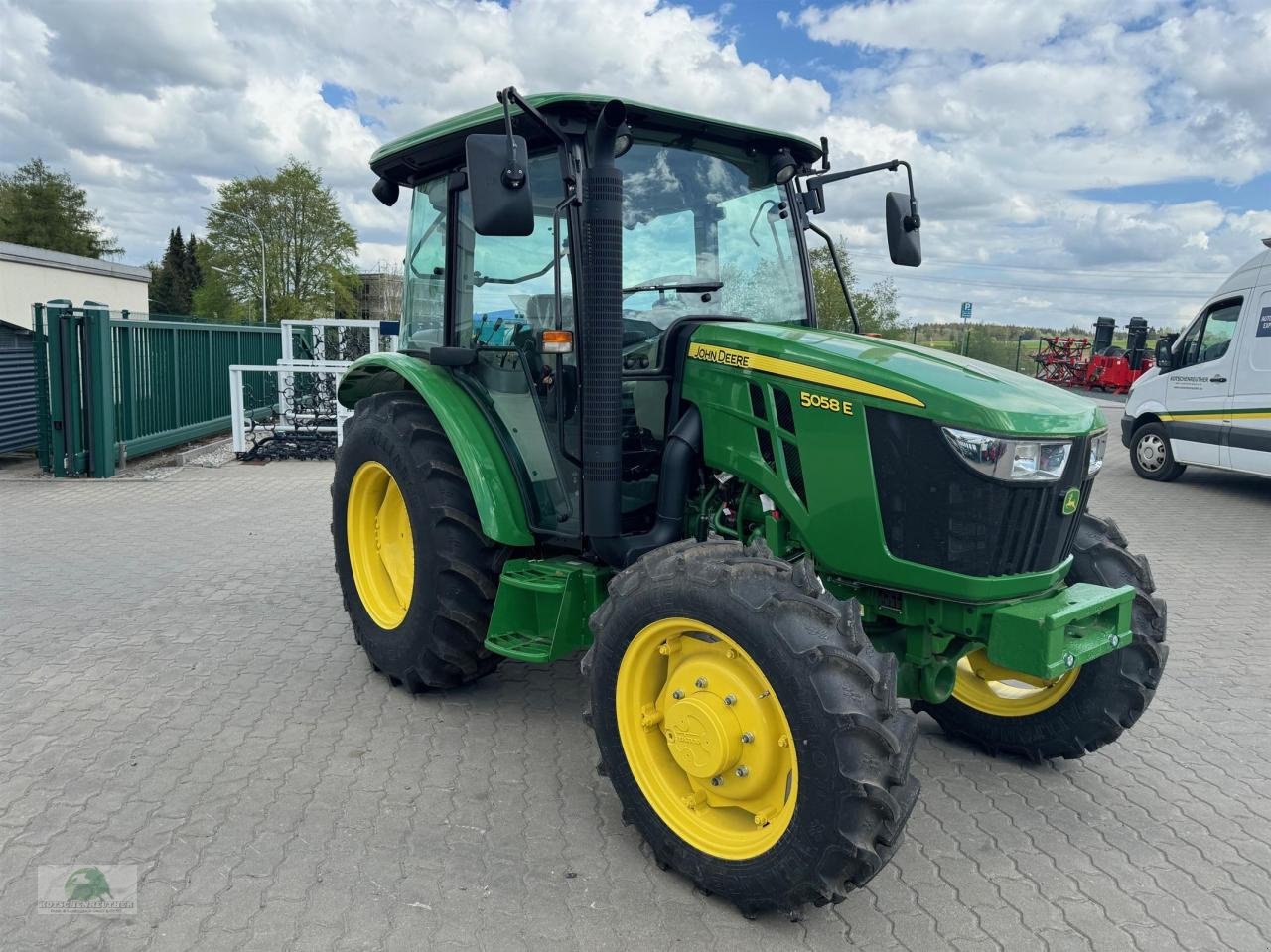 Traktor typu John Deere 5058E, Neumaschine v Münchberg (Obrázek 3)