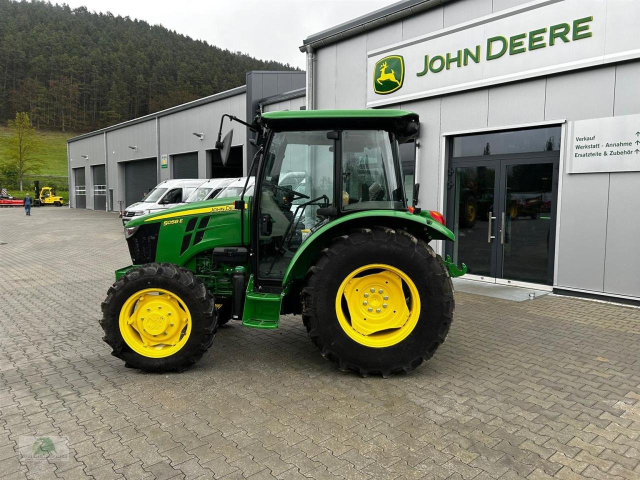 Traktor del tipo John Deere 5058E, Neumaschine en Teichröda (Imagen 8)