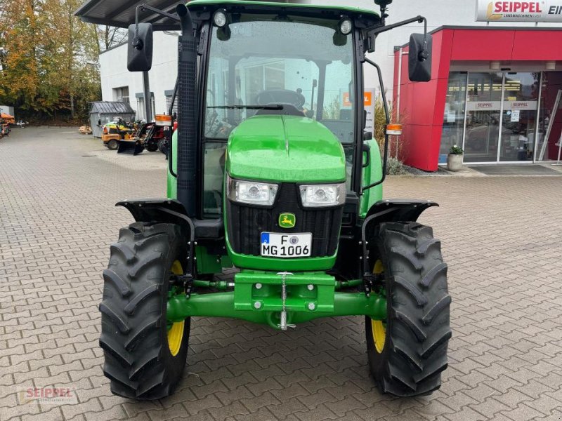 Traktor typu John Deere 5058E, Gebrauchtmaschine v Groß-Umstadt (Obrázek 1)