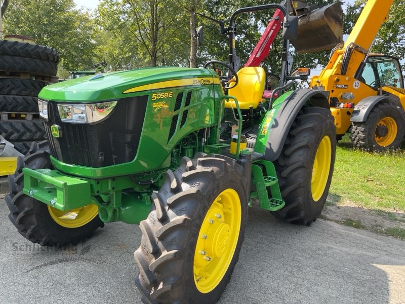 Traktor del tipo John Deere 5058E, Neumaschine en Soltau (Imagen 1)