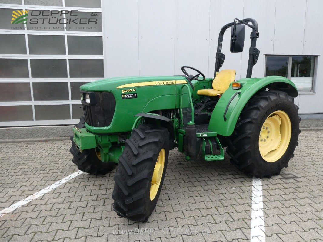 Traktor Türe ait John Deere 5065 E, Gebrauchtmaschine içinde Lauterberg/Barbis (resim 1)