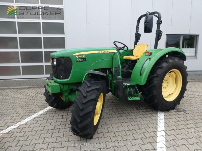 Traktor tip John Deere 5065 E, Gebrauchtmaschine in Lauterberg/Barbis (Poză 1)