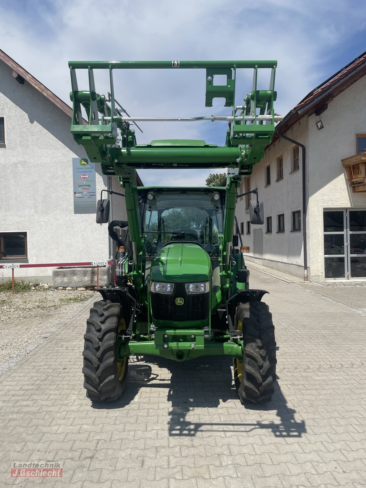 Traktor Türe ait John Deere 5067 E, Neumaschine içinde Mühldorf (resim 3)