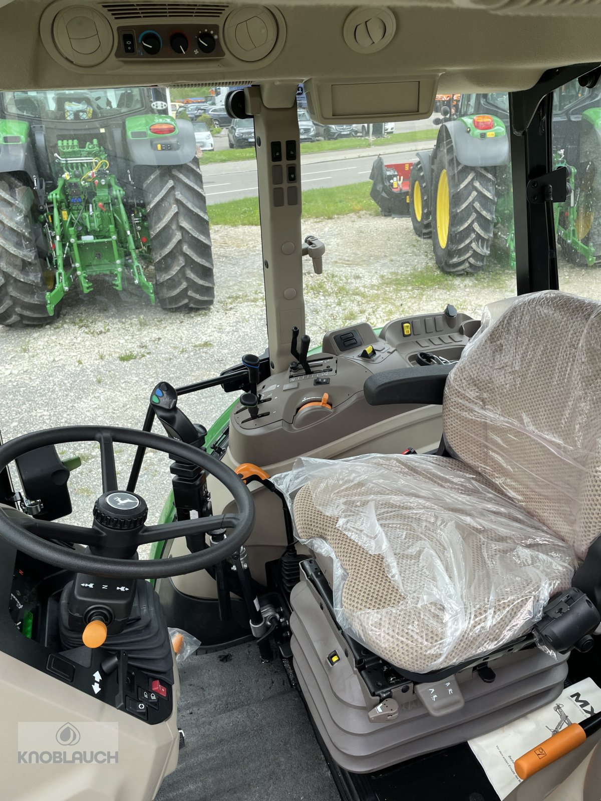 Traktor tip John Deere 5067 E, Neumaschine in Immendingen (Poză 6)