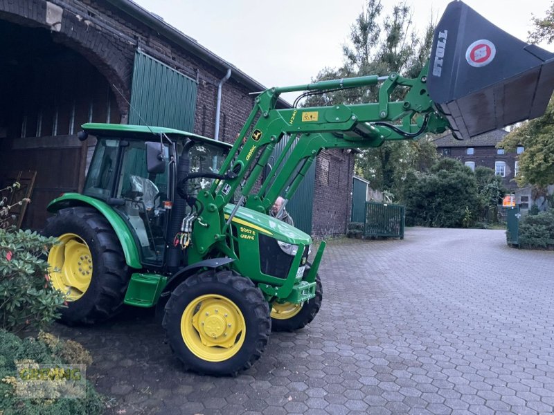 Traktor typu John Deere 5067E inkl. H240 Frontlader *Kundenauftrag*, Gebrauchtmaschine v Ort - Kunde (Obrázek 1)