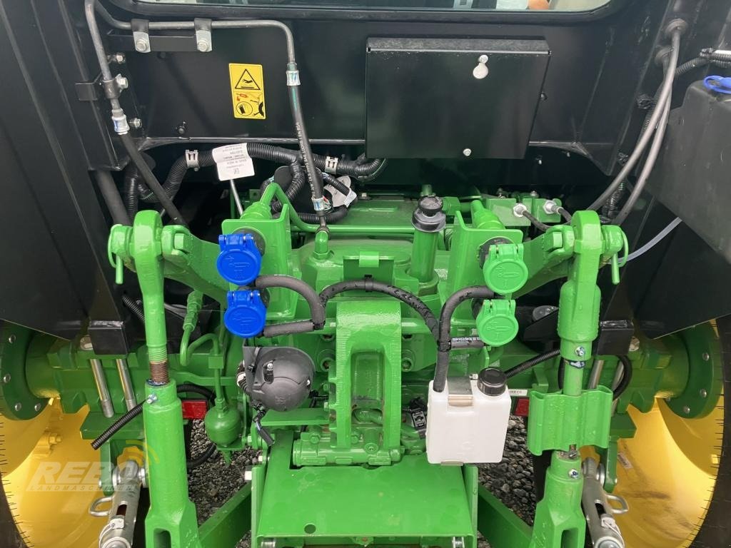 Traktor tip John Deere 5067E KOMPAKTTRAKTOR, Neumaschine in Dätgen (Poză 8)