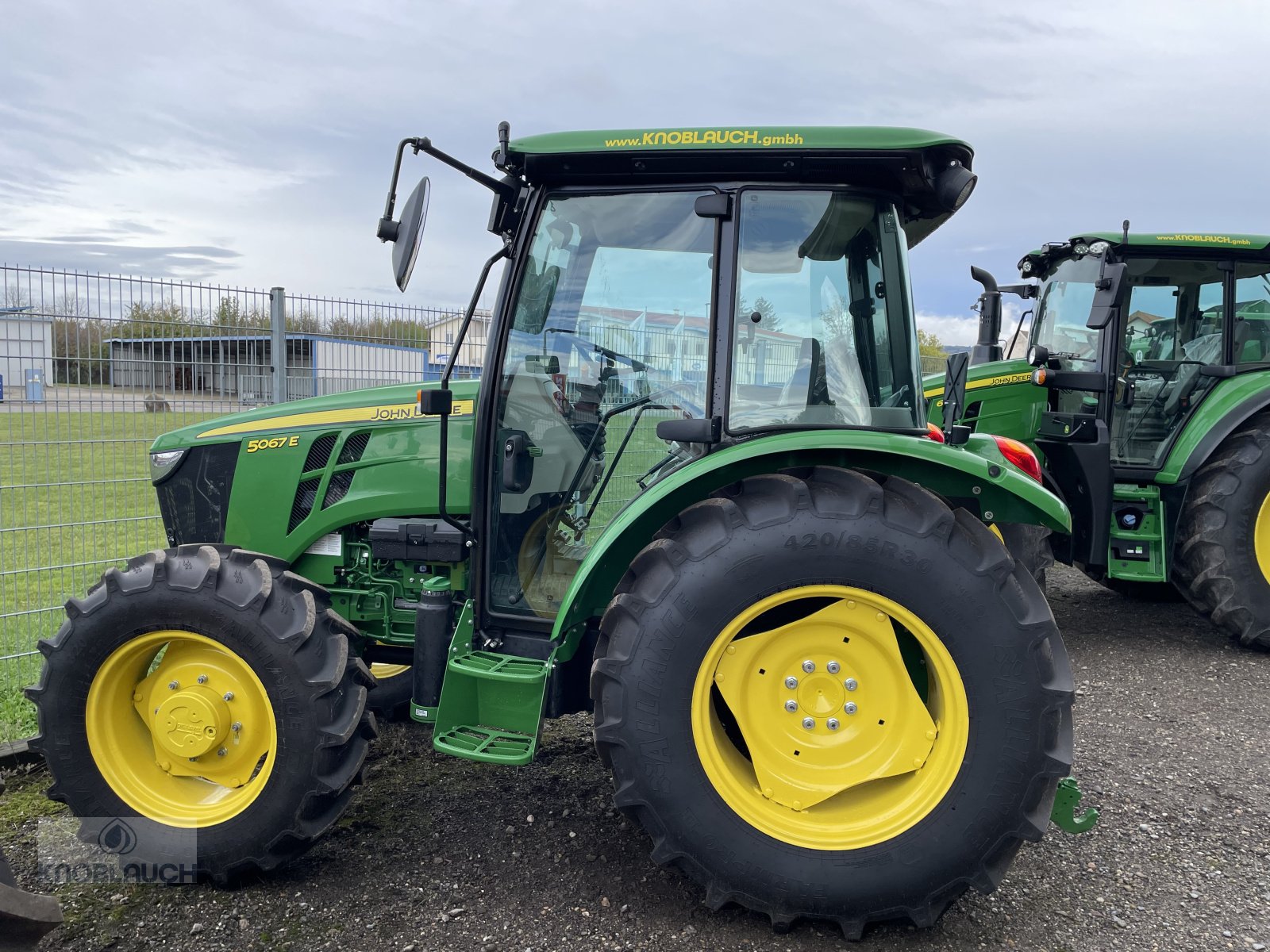 Traktor tipa John Deere 5067E, Neumaschine u Ringsheim (Slika 2)