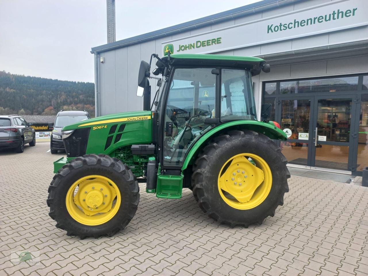 Traktor du type John Deere 5067E, Neumaschine en Wasungen (Photo 2)