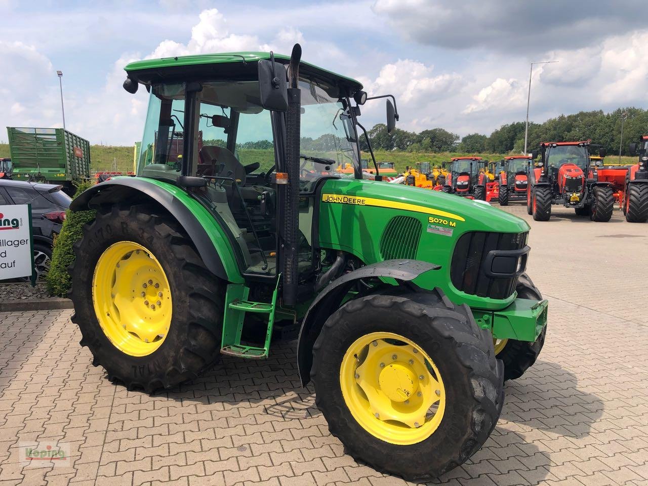 Traktor des Typs John Deere 5070 M, Gebrauchtmaschine in Bakum (Bild 3)