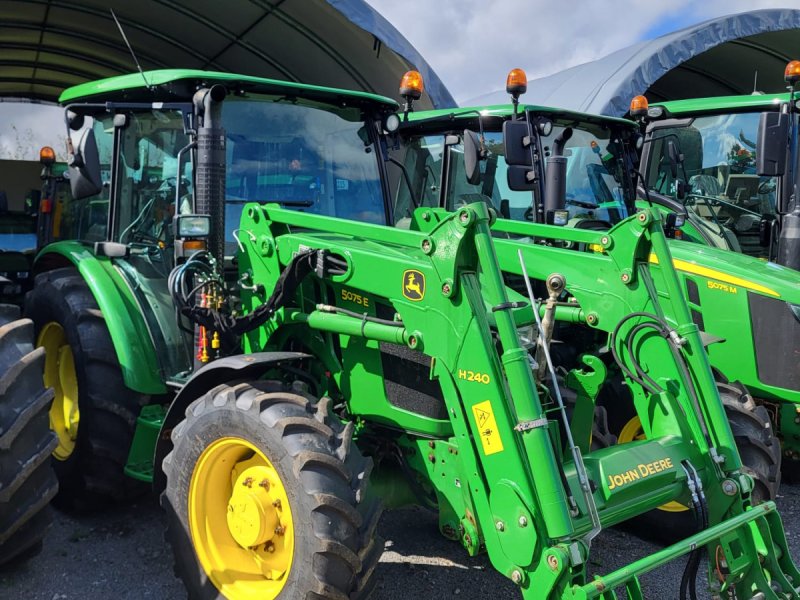 Traktor типа John Deere 5075 E, Gebrauchtmaschine в Herrenberg (Фотография 1)