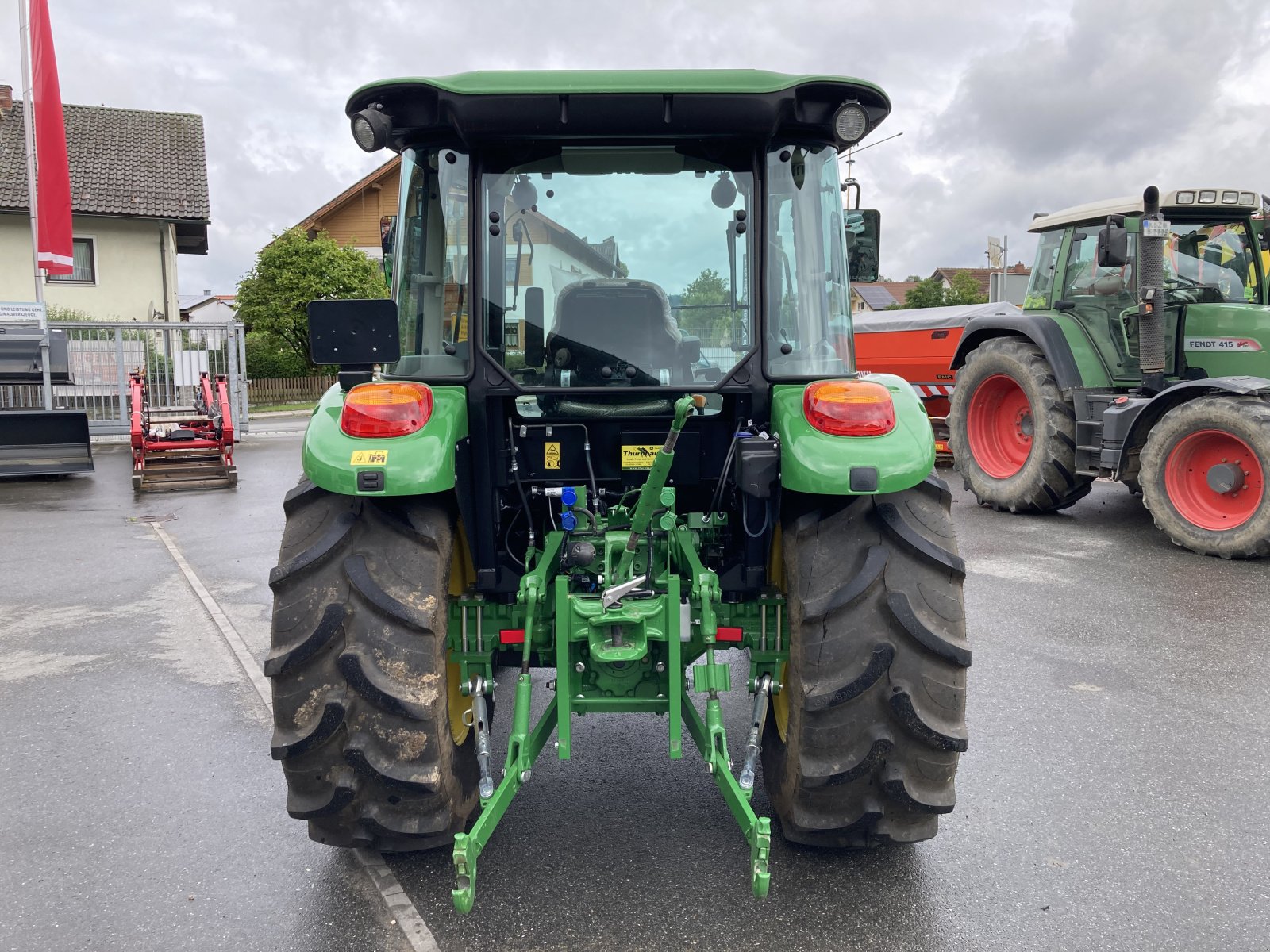 Traktor des Typs John Deere 5075 E, Gebrauchtmaschine in Miltach (Bild 4)